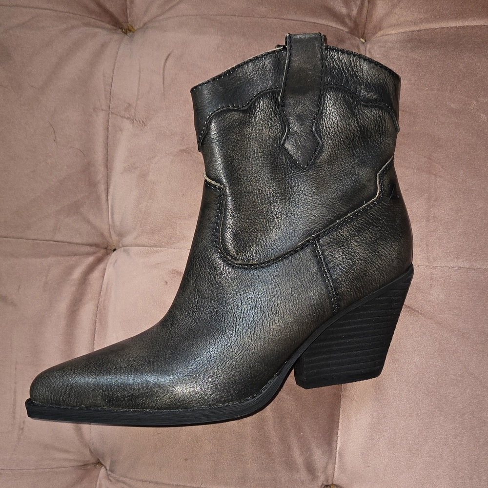 Zodiac Charcoal Ankle Booties - Picture 5 of 8